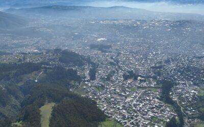 Legado familiar de conservación: FONAG firma Acuerdo de Conservación para proteger fuentes de agua en occidente Quiteño